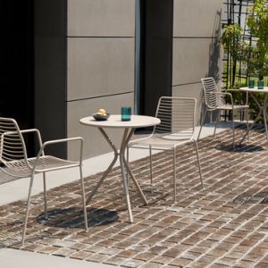 107728681_2593755435