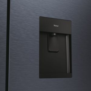 104640930_5865048535