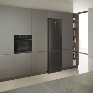 104640943_0405070991