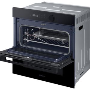 101367370_0561072208