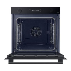 101881224_8915467407