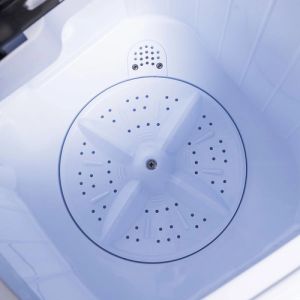 100749372_4654553880