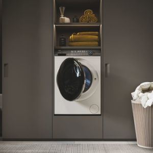 101411251_9177480917